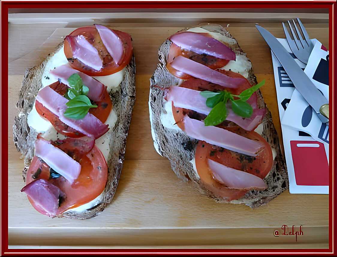 Recette de Tartines à la mozzarella tomate et bacon