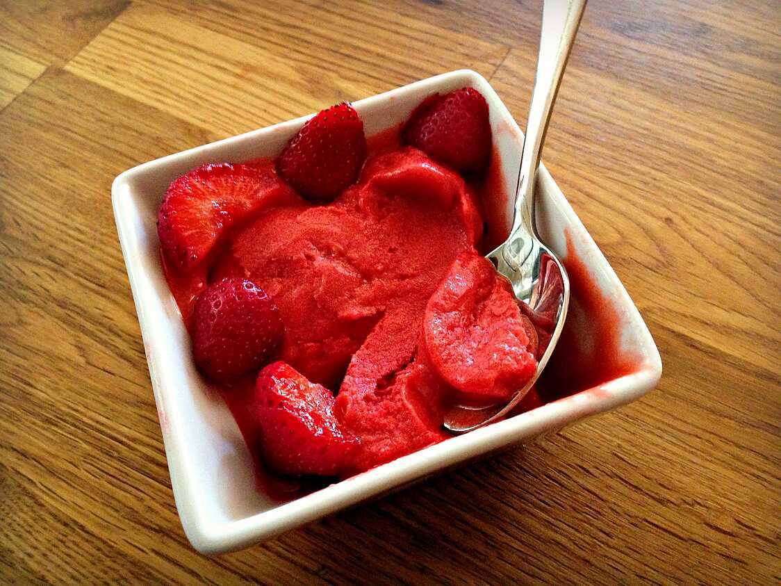 Recette de Sorbet Fraise passion sans sucre sans sorbetière