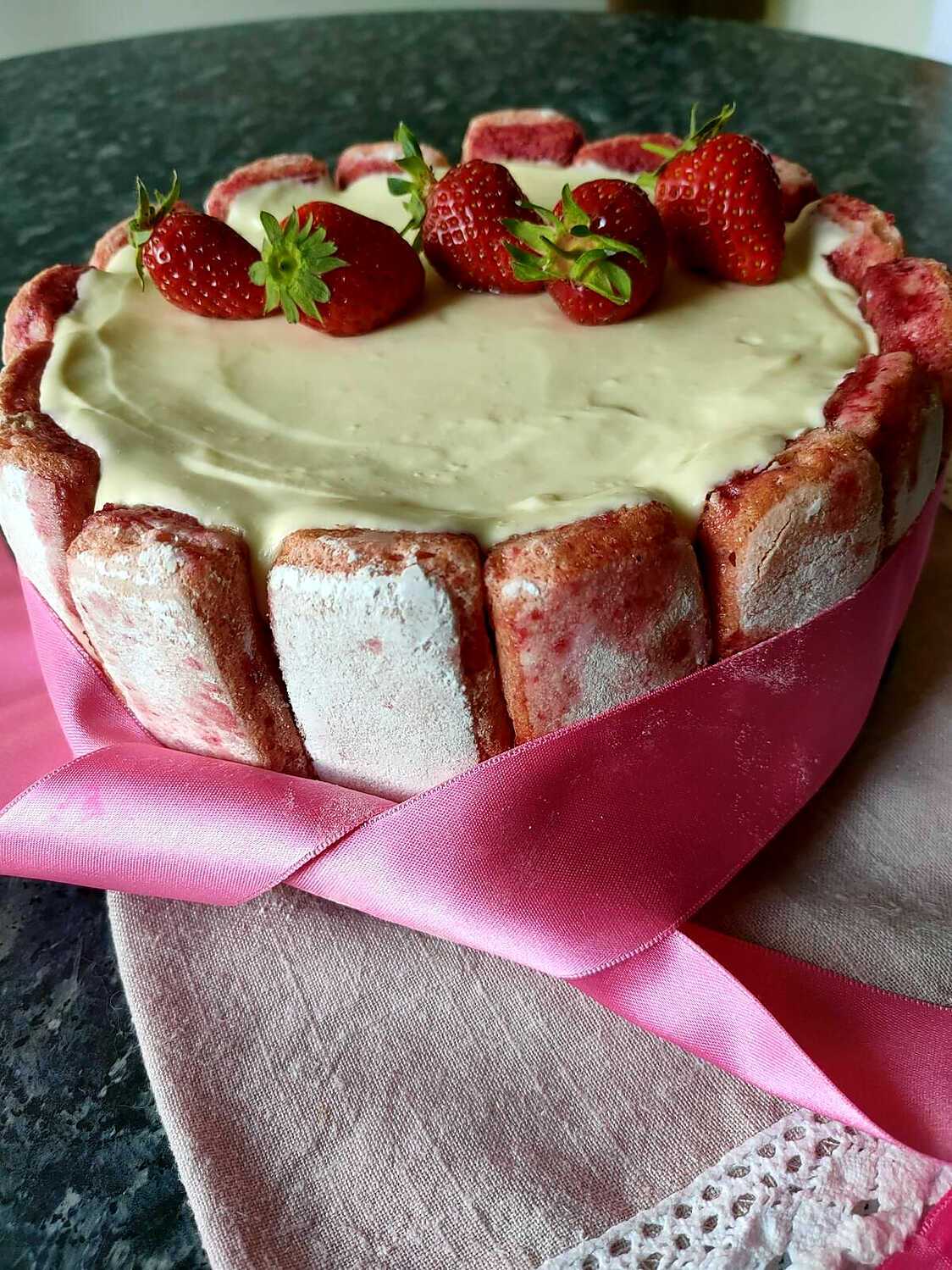 Recette de Charlotte aux fraises façon Tiramisù