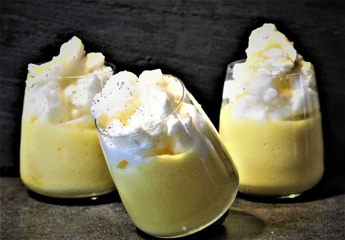 Recette D Oeufs A La Neige Creme Anglaise Vanillee