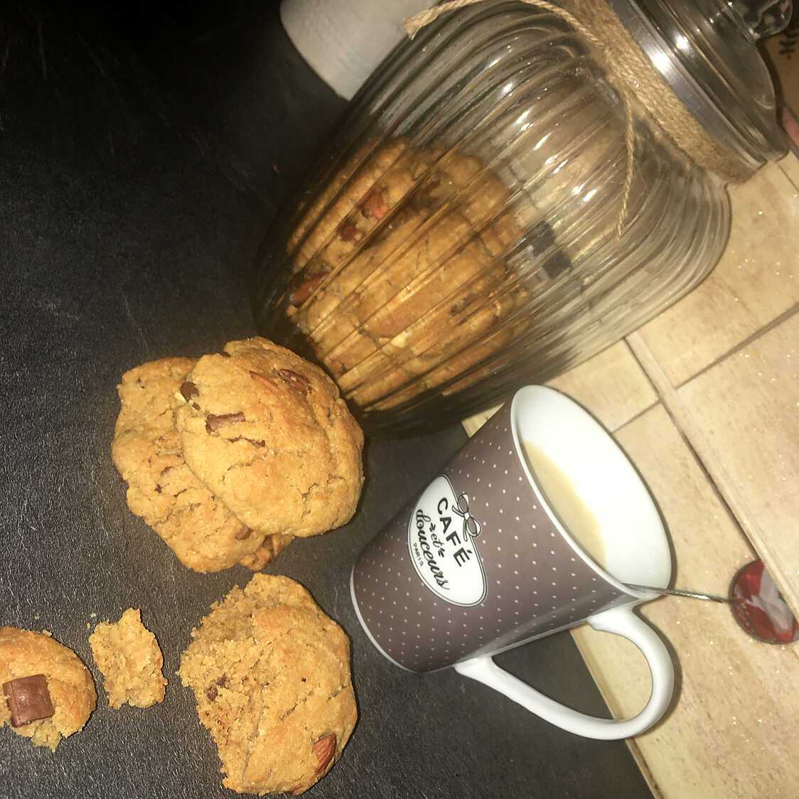 Recette De Cookies Au Beurre De Cacahuète Amande Pépites De 3 Chocolats