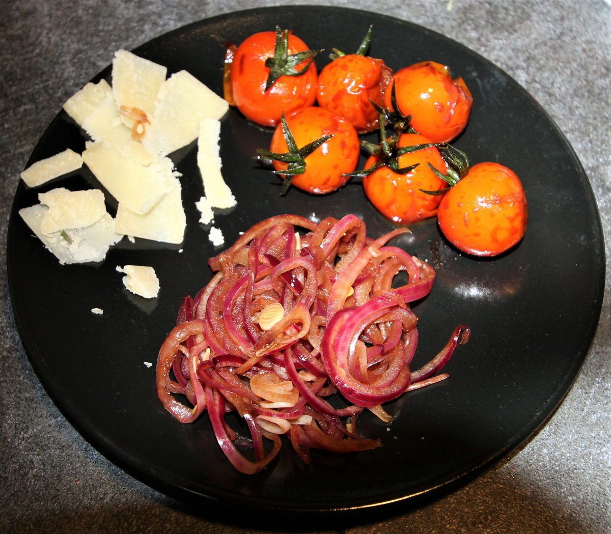 recette AUBERGINES ROTIES AU THON  TOMATE & PARMESAN