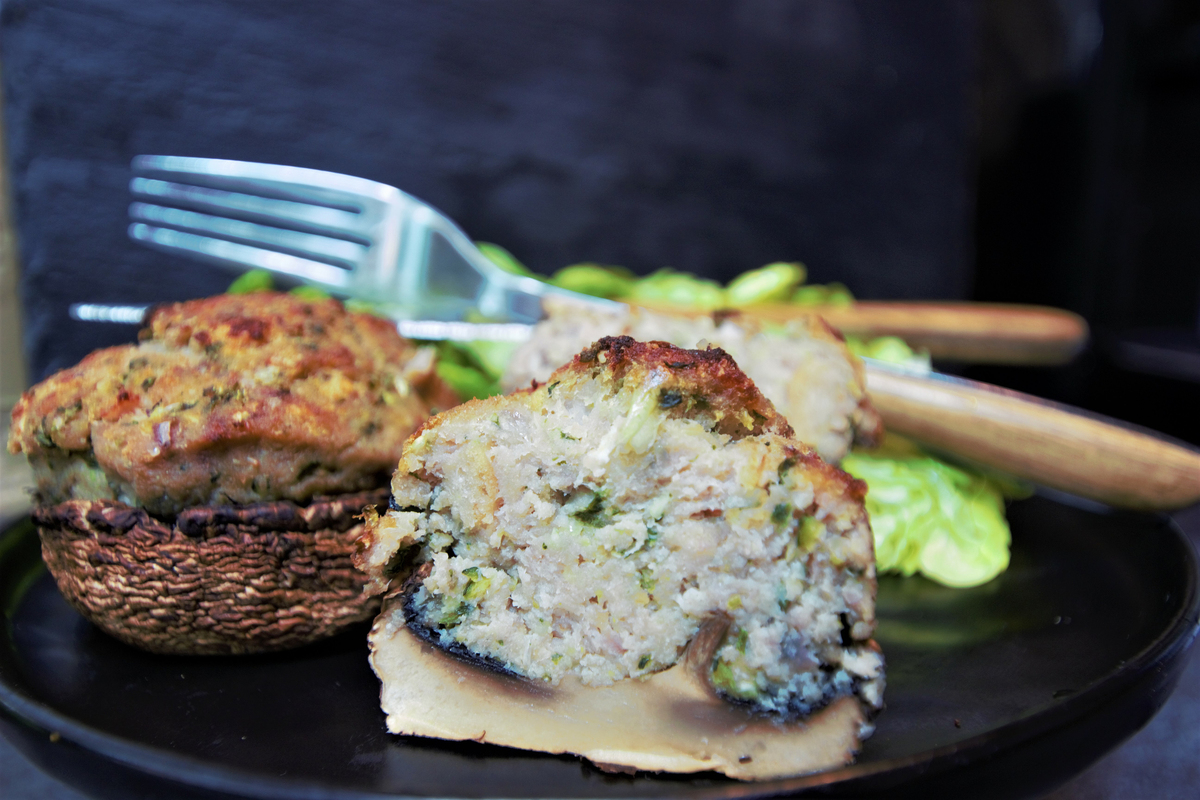 recette CHAMPIGNONS FARCIS POULET/COURGETTE