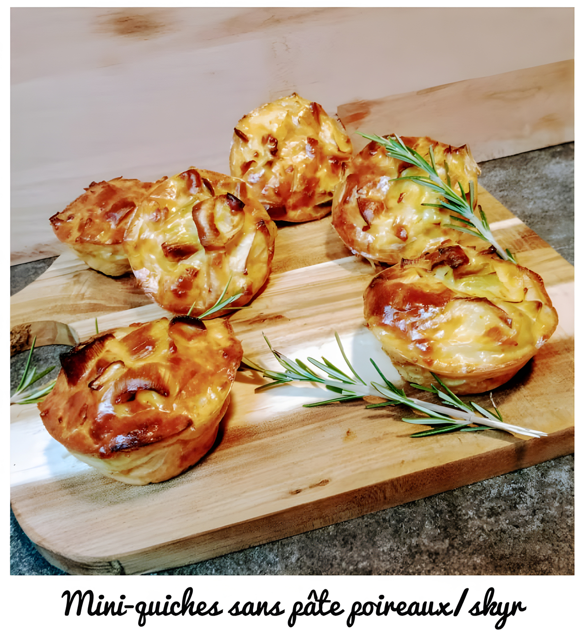 recette MINI QUICHES SANS PATE POIREAUX/SKYR/PARMESAN