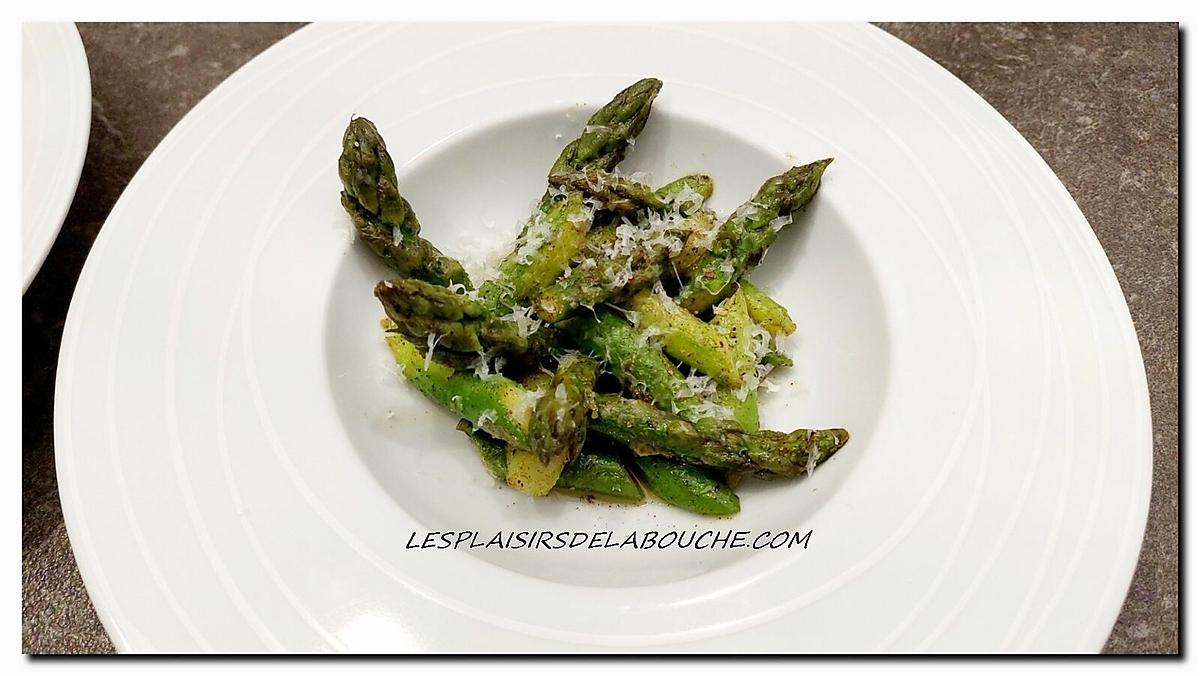 recette Asperges poêlées au parmesan