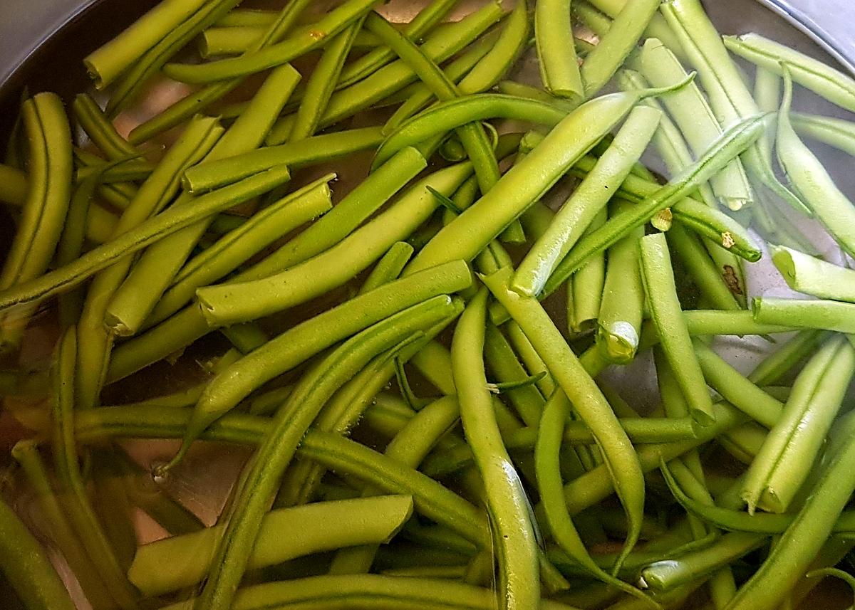 recette Sauté de haricots verts et courgettes à l'ail