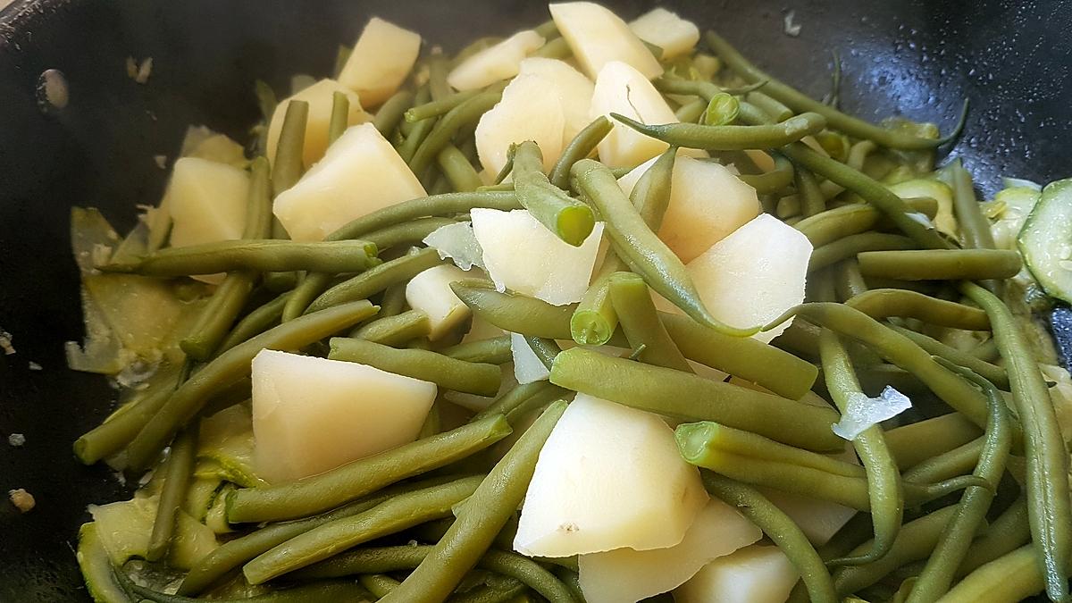 recette Sauté de haricots verts et courgettes à l'ail