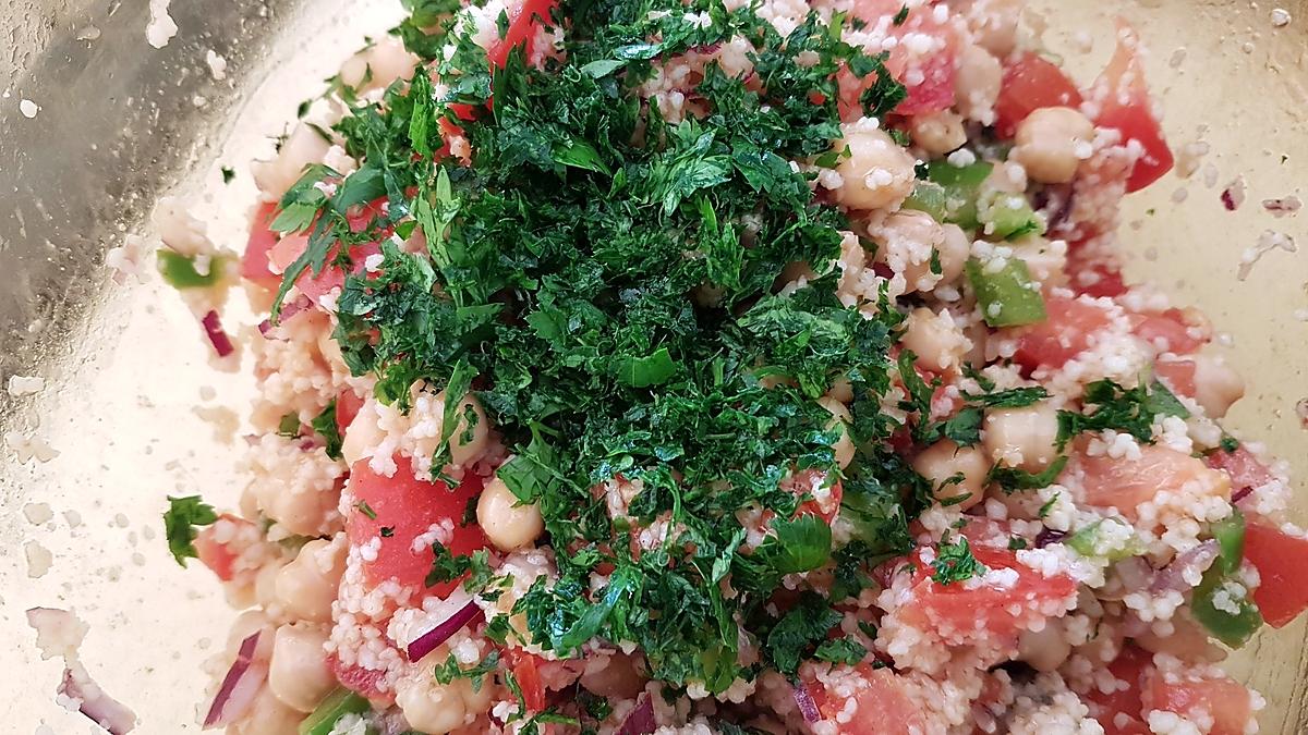 recette Salade de couscous aux pois chiches, œufs, coriandre ....