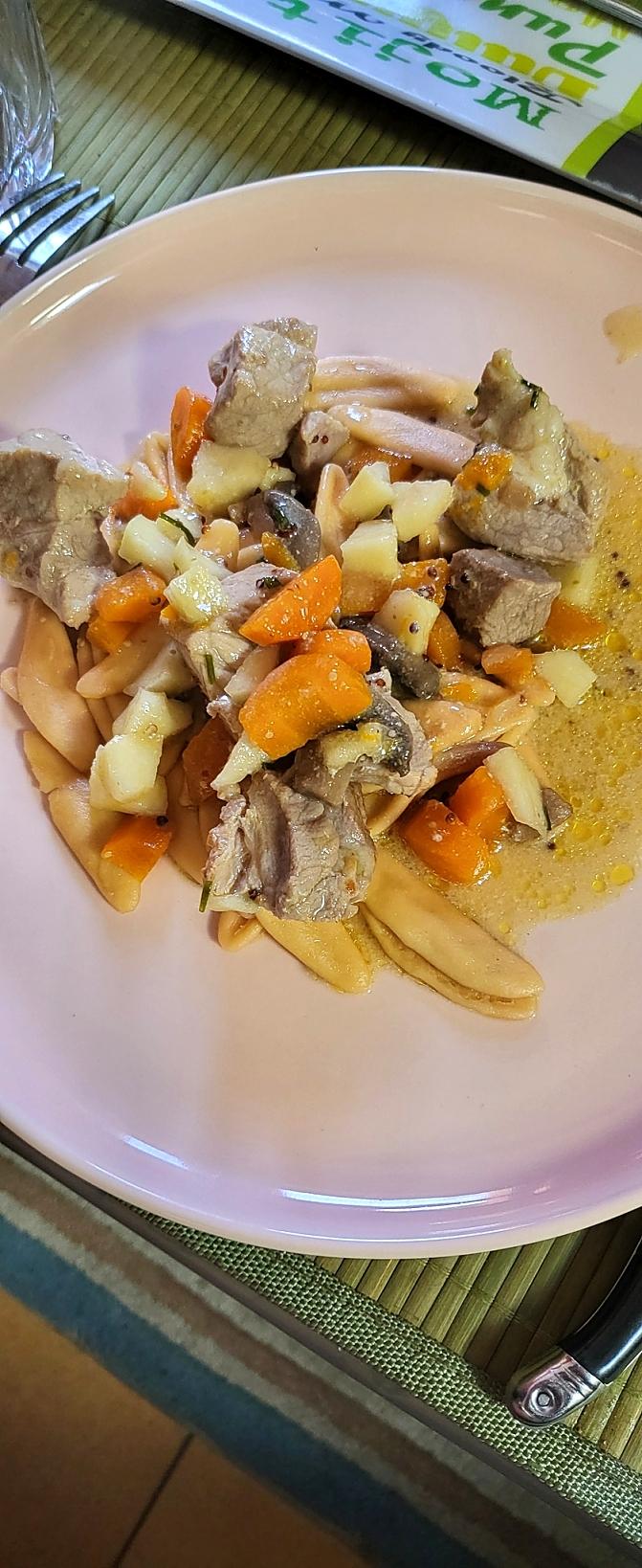 recette Sauté de porc aux carottes et aux champignons au Cookeo