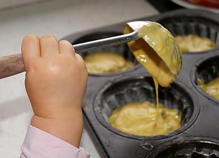 recette J'ai aidé mamy à faire des babas au rhum pour papy....