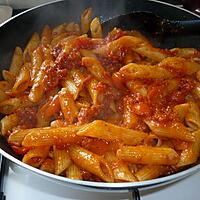 recette Penne tomate, chorizo, basilic