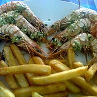 recette GAMBAS  GRILLEES SAUCE  CHIEN  (A MA FACON) et   FRITES