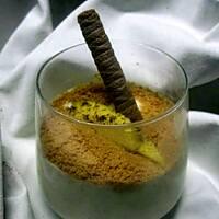 recette Verrines de crème à la mangue et spéculoos.