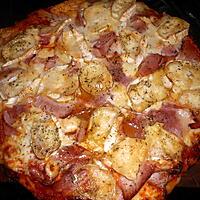 recette Pizza jambon ,mozzarella,fromage de chévre