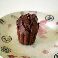 recette Canelé moelleux au chocolat et son coeur fondant praliné ( 16 pièces )