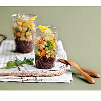 recette VERRINE DE QUINOA, PETITE SALADE DE SURIMI, MANGUE ET GRAINES GERMÉES