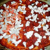 recette PIZZA DUO "SAUMON CREVETTES CRABE" CHORIZO TOMATES