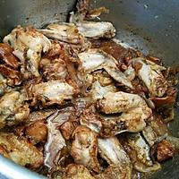recette Ailes de poulet sauté aux oignons et au girolles