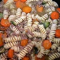 recette Pâtes aux courgettes/carottes/viande hachée AU COOKEO