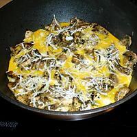 recette omelette au champignon de paris duo (moitié blanc et moitié brun)