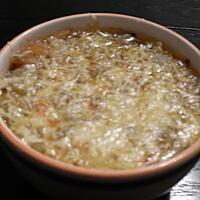 recette SOUPE A L'OIGNON GRATINEE